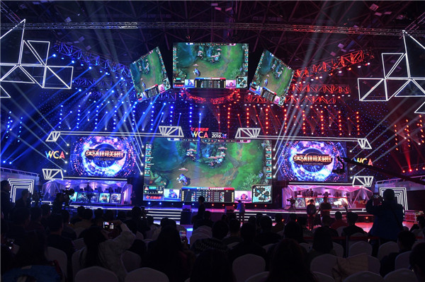 S9总决赛巴黎雅高酒店体育馆开战，召唤师奖杯归属推动电竞文化发展与产业增长点